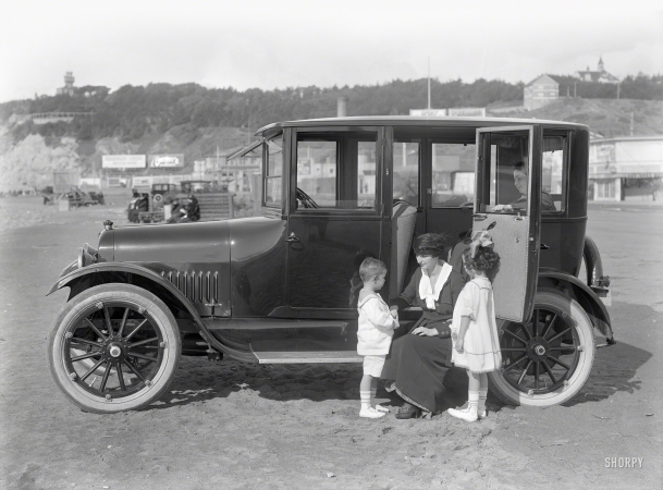 Photo showing: Dont Go Near the Water -- San Francisco circa 1918. Studebaker sedan off Great Highway at Ocean Beach.