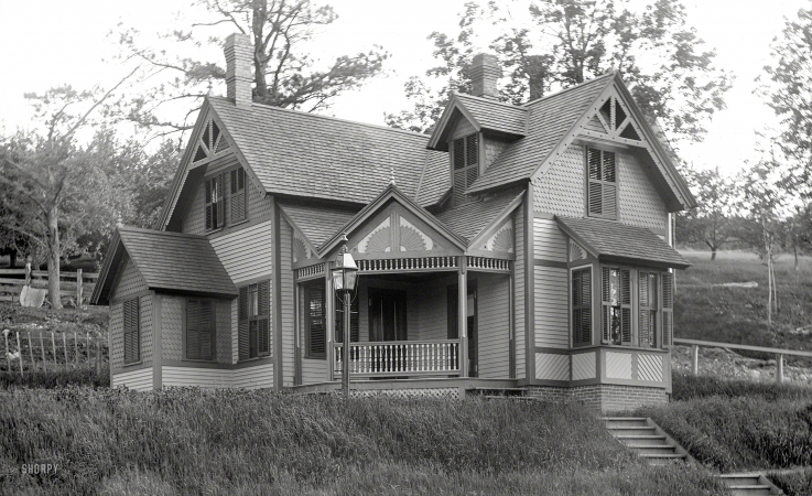 Photo showing: This Old New House -- Stafford, Connecticut, circa 1900.