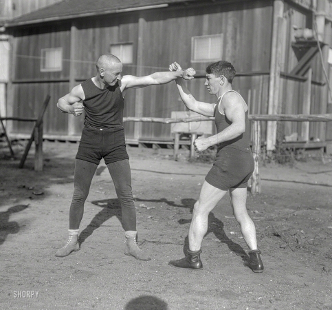 Photo showing: The White Shadow -- California circa 1911. Rudy Unholz (right) and brother. German-born lightweight boxer (1881-1916).