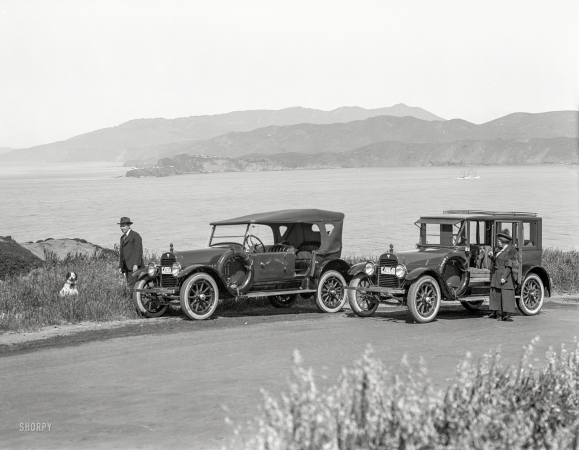 Photo showing: Hudsons Bay -- San Francisco, 1919. Hudson autos at Land's End.