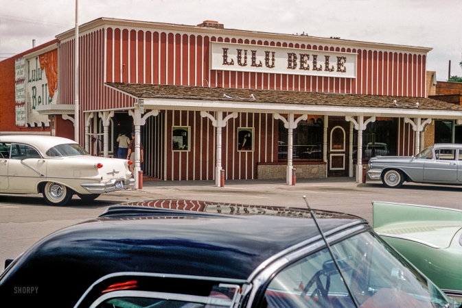 Photo showing: Lulu Belle -- From circa 1959 Scottsdale, Arizona, the Lulu Belle restaurant on Main Street.