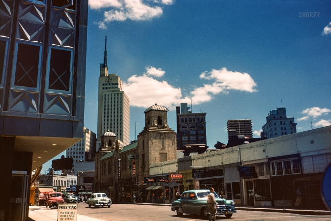 Photo showing: Dallas: 1954 -- Ervay Street and the brand-new Republic National Bank building at left.