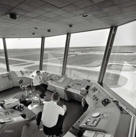 Photo showing: Control Tower -- Circa 1962. Dulles International Airport, Chantilly, Virginia, 1958-63. Eero Saarinen, architect. Control tower interior.