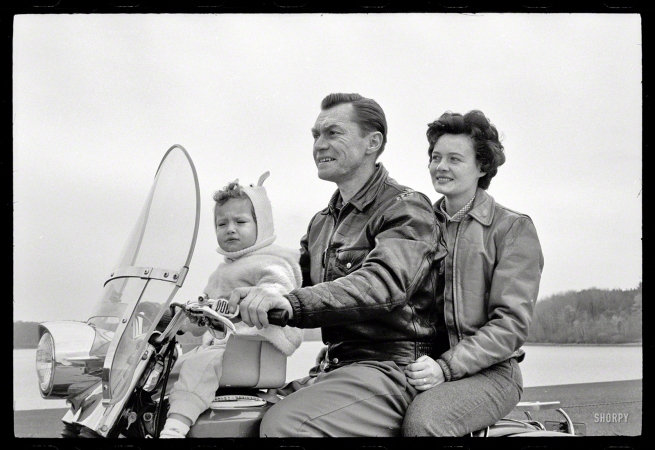 Photo showing: Modern Family -- 1962. Harley-Davidson with a baby seat somewhere in New Jersey.