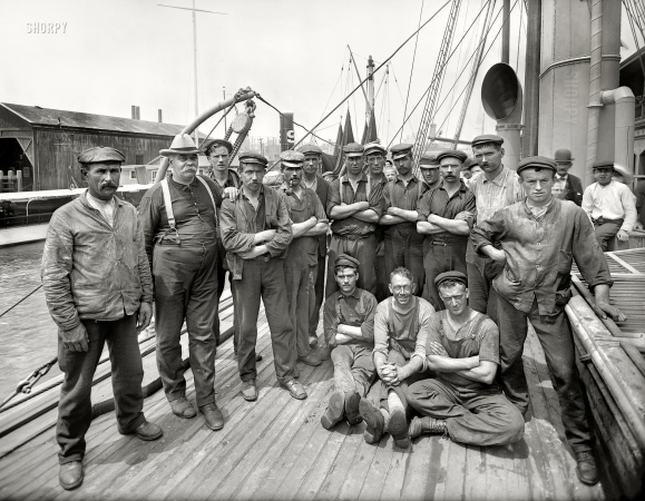 Photo showing: Explorers Club -- New York, September 4, 1909. Crew of Peary arctic ship Roosevelt.