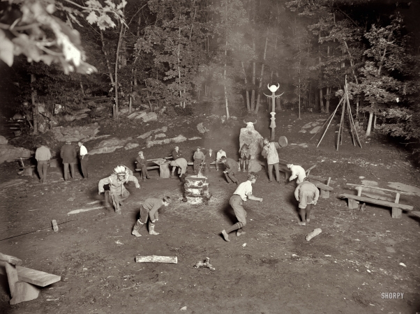 Photo showing: Wyndygoul War Dance -- Wyndygoul Council and War Dance at Medicine Rock circa 1908.