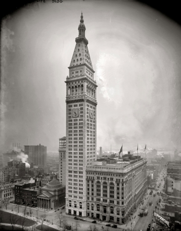 Photo showing: Met Life Tower -- New York, December 1909. Met Life Building.