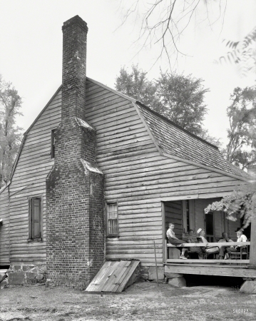 Photo showing: Folks Old Home -- 1936. Col. Alfred Cooper homestead. Aventon vicinity, Nash County, N.C. Structure dates to 1760.