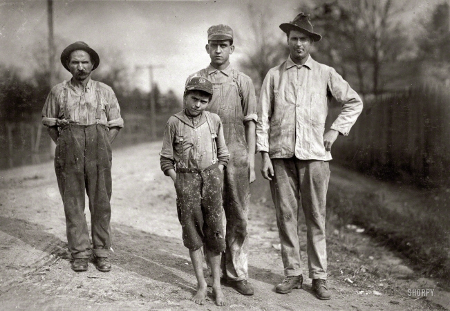 Photo showing: Motley Crew -- December 1913. Stevenson, Alabama. One of the young workers of the Stevenson Cotton Mills. Apparently under 12 years.