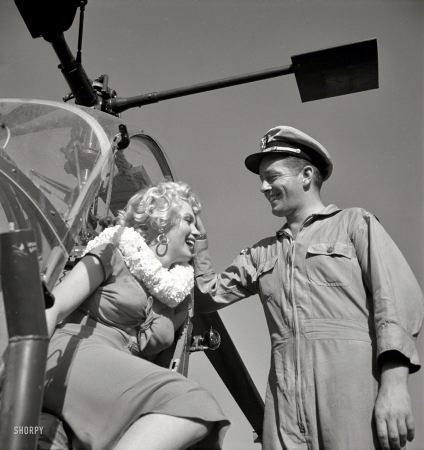Photo showing: Hollywood Hills -- Helicopter View of L.A. Marilyn Monroe and Navy pilot in 1952.