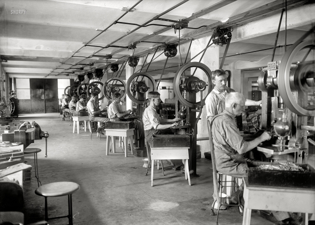 Photo showing: Postal Workforce -- Washington, D.C., circa 1915. Post Office Department Mail Equipment Shops.