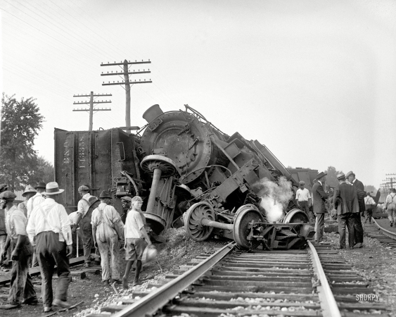 Photo showing: Train Wreck -- Laurel, Maryland. July 31, 1922. Two B&O freights wrecked in head-on crash at Laurel switch.