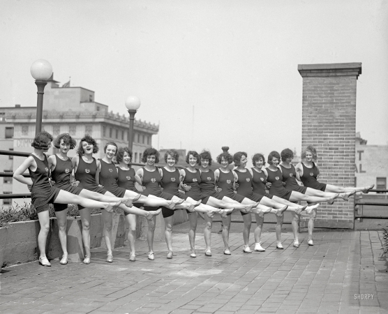 Photo showing: The Roofettes -- Washington, D.C., July 1923. Sunshine Girls.
