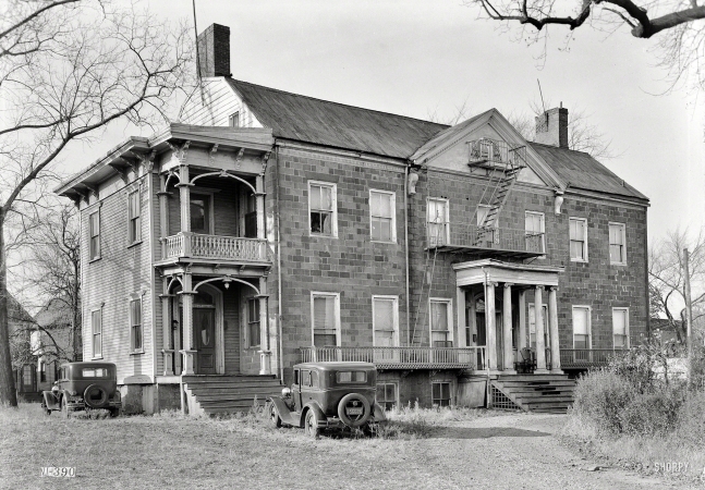 Photo showing: Old Colonial -- Nov. 4, 1937. General Alexander Macomb house, 125 Main Street, Belleville, New Jersey.