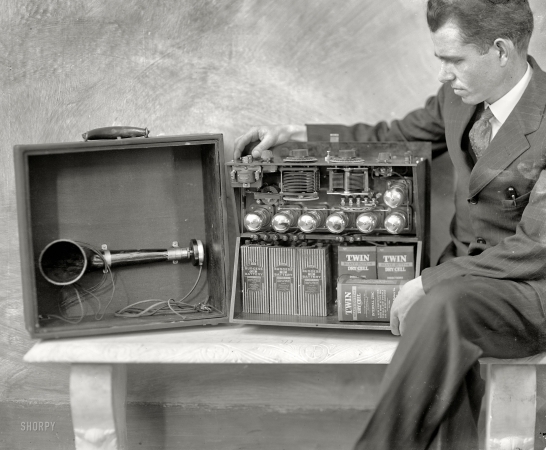 Photo showing: Portable Radio: 1924 -- Washington, D.C. Brent Daniel with the first portable Super-Heterodyne, his own design.