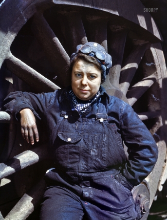 Photo showing: Indigo Girl -- Clinton, Iowa, April 1943. Mrs. Dorothy Lucke, employed as a wiper at the Chicago & North Western R.R. roundhouse.