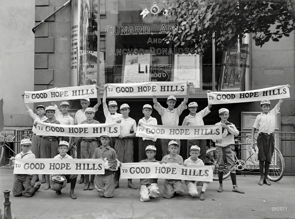 Photo showing: To Good Hope Hills -- Washington, D.C., 1924. Field day participants sponsored by an Anacostia subdivision, Good Hope Hills.