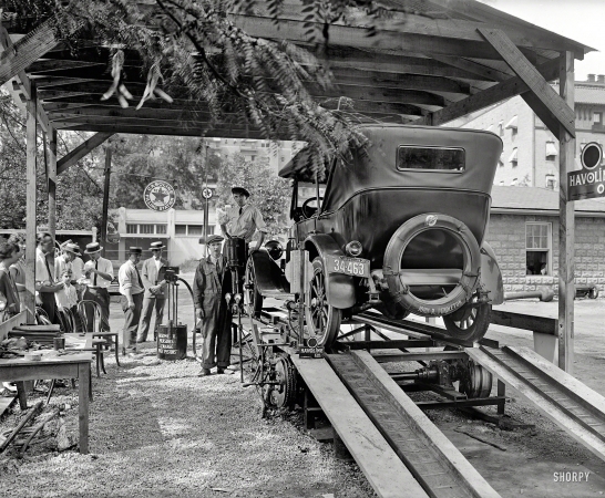 Photo showing: Motor Check -- Washington, D.C., 1924. Havoline Oil Co. Participants in the Wasson Motor Check.