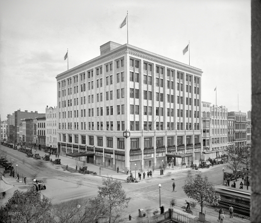 Photo showing: The New Hecht Store -- Washington, D.C., circa 1925. New Hecht store, 7th and F Streets N.W.
