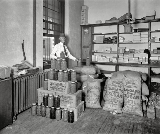 Photo showing: Bootleg Bounty -- Washington, D.C., circa 1929. Utilization of confiscated bootleg paraphernalia.