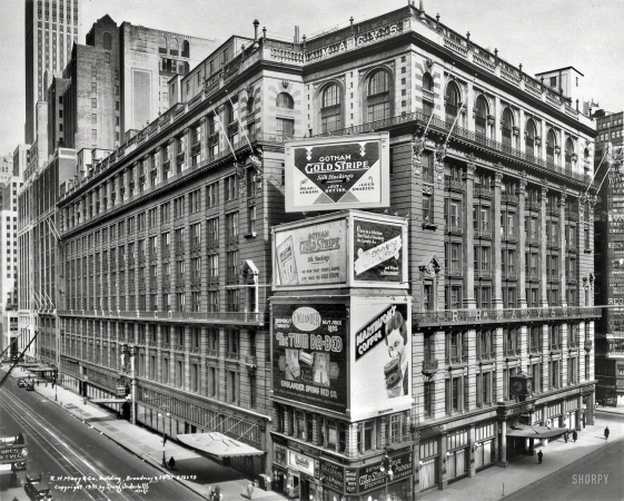 Photo showing: Big Box Retailer -- New York circa 1931. R.H. Macy & Co. Building, Broadway & 34th Street.