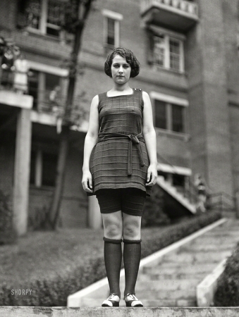 Photo showing: Miss Washington of 1922 -- 1922. Miss Washington in bathing suit. Evelyn Lewis at the Wardman Park Hotel pool.