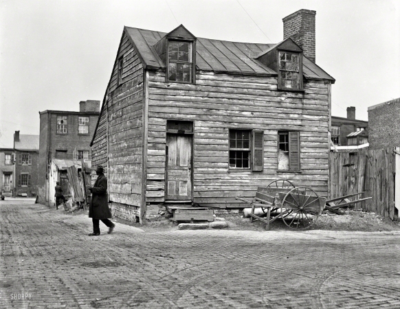 Photo showing: American Rustic -- Washington, D.C., 1923. City houses.