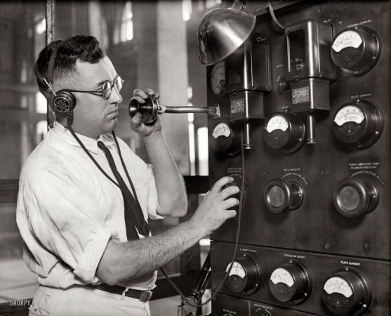 Photo showing: Can You Hear Me Now? -- 1925. Washington, D.C. Broadcasting equipment.