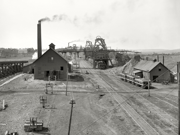 Photo showing: Iron Mining: 1899 -- Norrie group No. 3, Ironwood, Michigan.