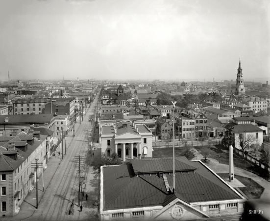Photo showing: Charleston: 1900 -- Circa 1900. Charleston, S.C., from St. Michael's Church.