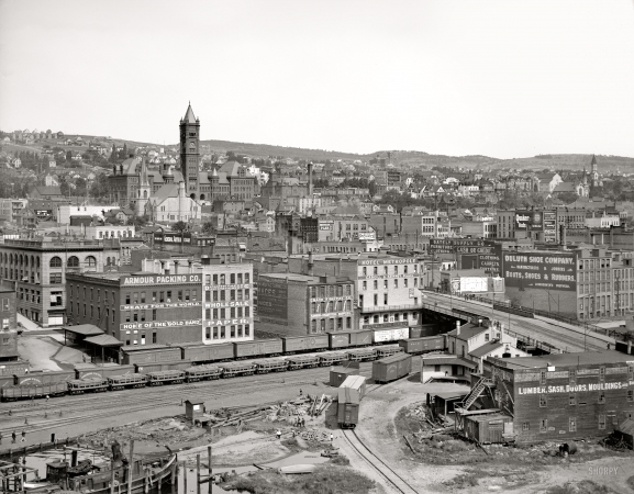 Photo showing: Downtown Duluth -- Duluth, Minnesota, circa 1905.