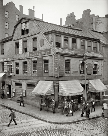 Photo showing: Old Corner Bookstore -- Boston, Massachusetts, circa 1900. Old Corner Bookstore, first brick building in Boston.