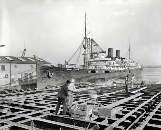 Photo showing: Morro Castle -- Philadelphia circa 1901. S.S. Morro Castle, Cramps Shipyards.