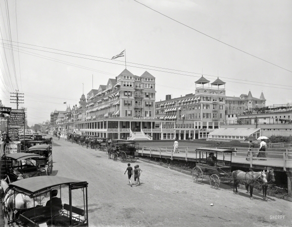 Photo showing: 12-Hour Photo -- Circa 1901. The Islesworth and Virginia Avenue, Atlantic City.