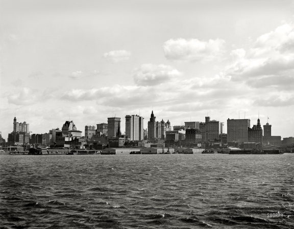 Photo showing: New York Skyline -- New York circa 1901. Manhattan from North [i.e. the Hudson] River.