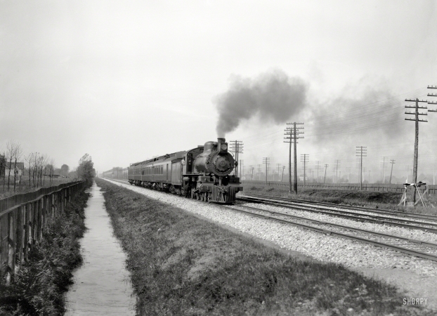 Photo showing: PA Flyer -- Circa 1905. Pennsylvania Flyer, eastbound.