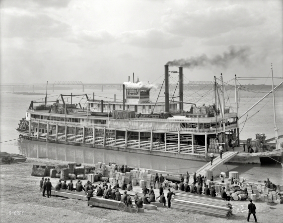 Photo showing: On the Levee -- The Ohio River circa 1905. The levee -- Louisville, Kentucky. Sternwheeler Georgia Lee.