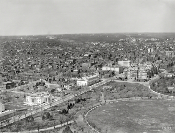 Photo showing: Seventeenth Street -- Circa 1911, our third selection from the panoramic series Washington from Washington Monument.