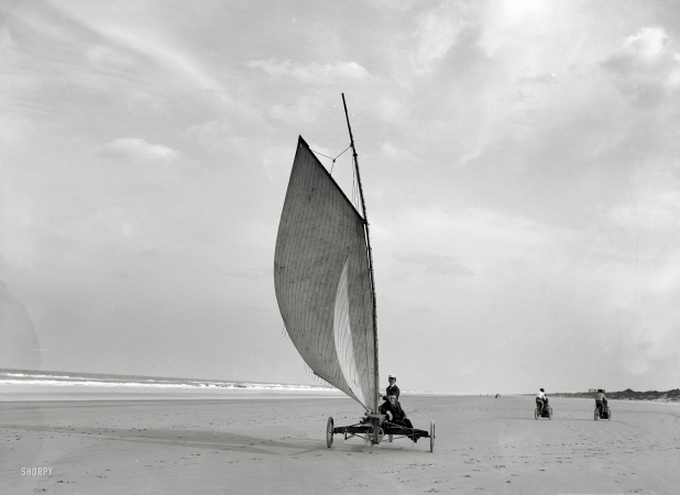 Photo showing: Sailing on the Sand -- Circa 1903. Sailing on the beach at Ormond, Florida.