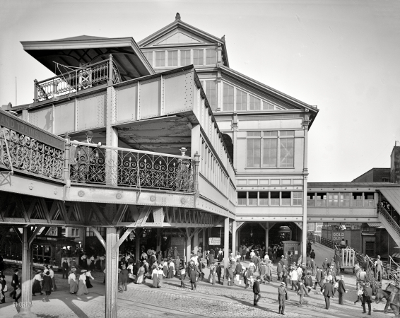 Photo showing: Manhattan Terminal -- Manhattan, railroad terminal entrance to Brooklyn Bridge, circa 1906.