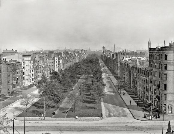 Photo showing: Commonwealth Avenue -- Boston, Mass., circa 1904.