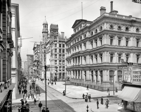 Photo showing: Strolling Philadelphia -- Circa 1904. Chestnut Street and post office.
