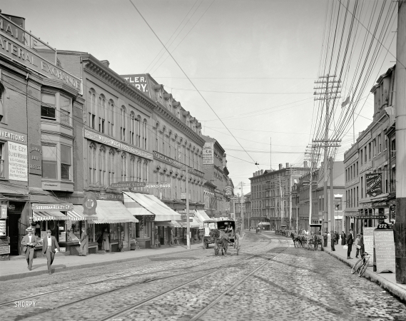 Photo showing: Middle Street -- Portland, Maine, circa 1904.