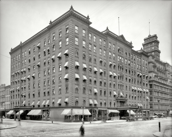 Photo showing: The Powers -- Powers Hotel, Rochester, New York, circa 1905.