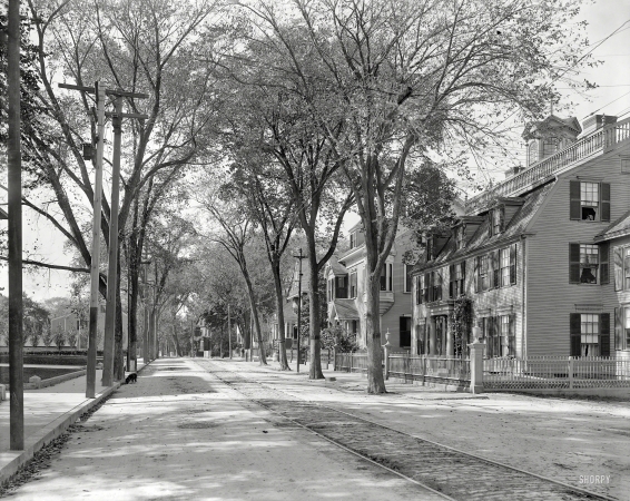 Photo showing: Islington Street -- Portsmouth, New Hampshire, circa 1907.
