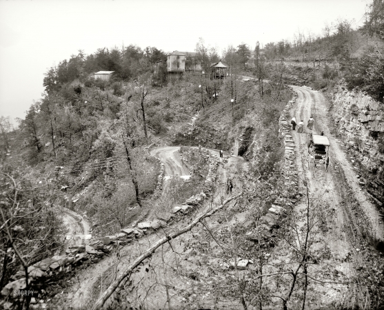 Photo showing: The W: 1907 -- The 'W' - Walden's Ridge, Tennessee.