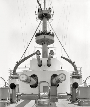 Photo showing: U.S.S. Kentucky -- Circa 1900. Quarter deck and after gun turrets. 
