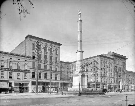 Photo showing: Our Confederate Dead -- Augusta, Georgia, circa 1903. Albion Hotel and Confederate Monument.