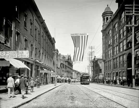 Photo showing: Roosevelt-Fairbanks -- 1904. Portland, Maine. Looking down Congress Street from Congress Square.