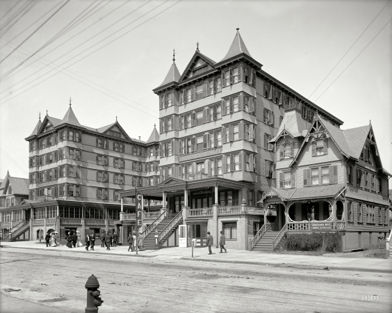 Photo showing: Grand Atlantic -- Atlantic City, New Jersey, circa 1905.